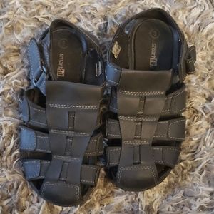 Smart Fit Soft Black sandals Leather Like sz 3 BOY